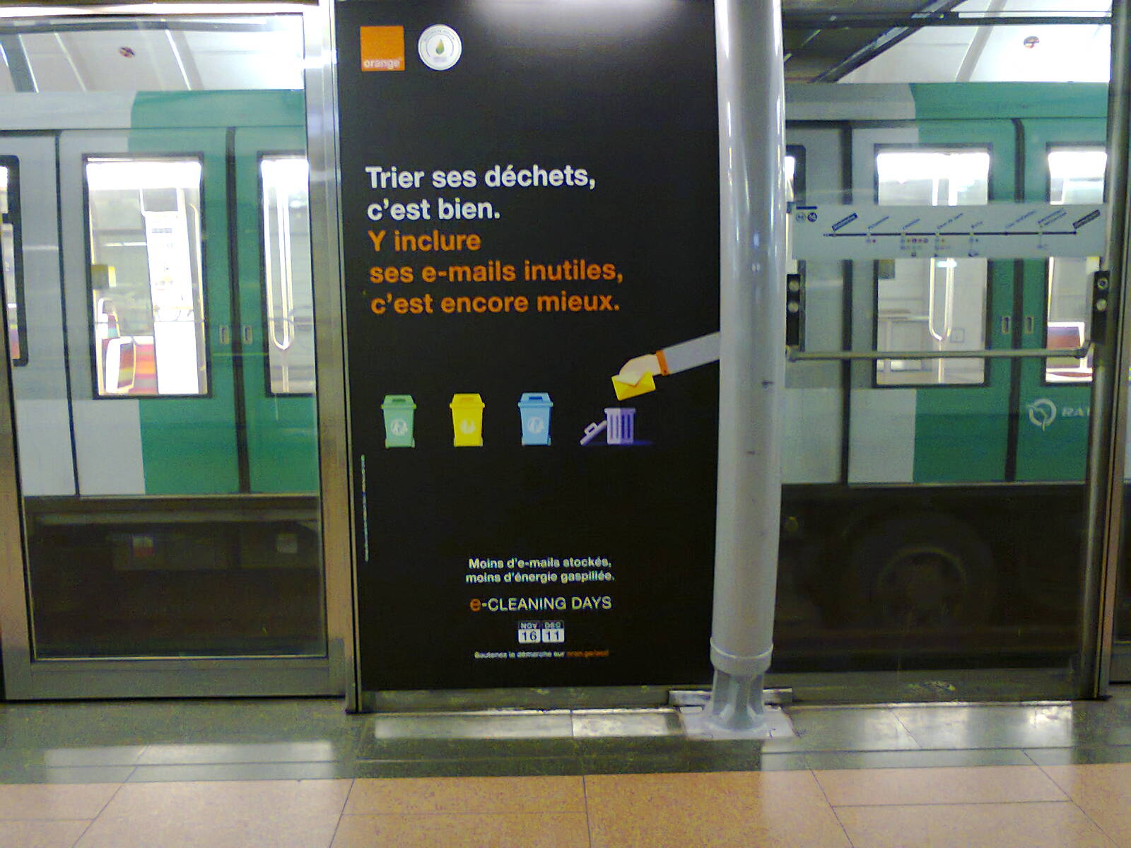 E-Cleaning pollution par l'anglais d'Orange et de la RATP