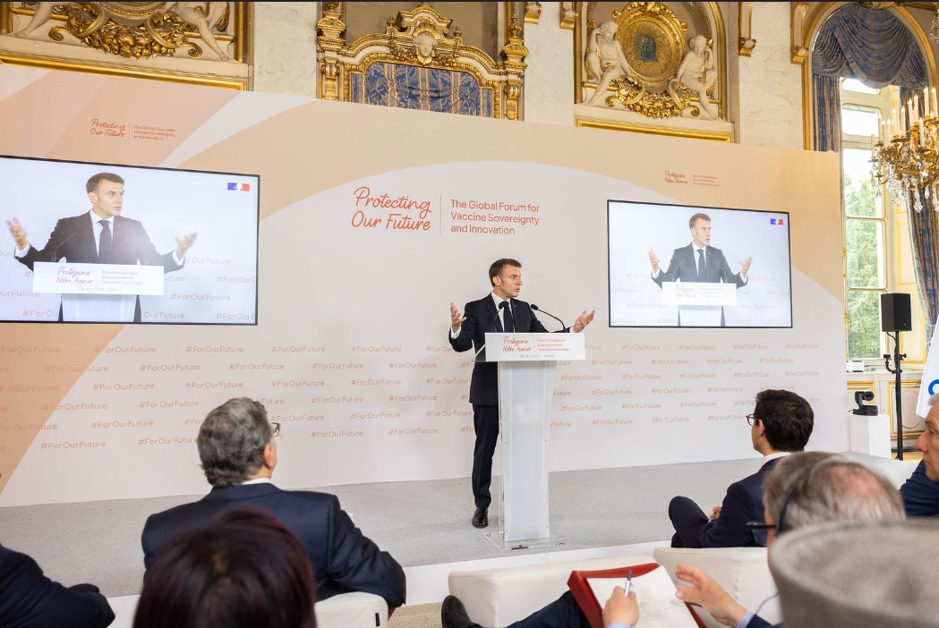 Emmanuel Macron et le Global Forum for Vaccine Sovereignty and innovation et le Protecting Our Future