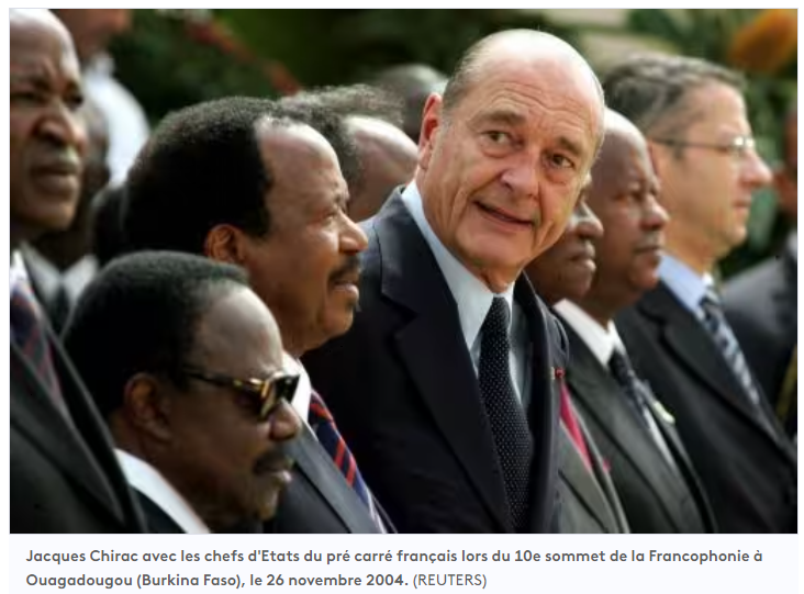 Jacques Chirac au 10e Sommet de la Francophonie à Ouagadougou le 26 novembre 2004