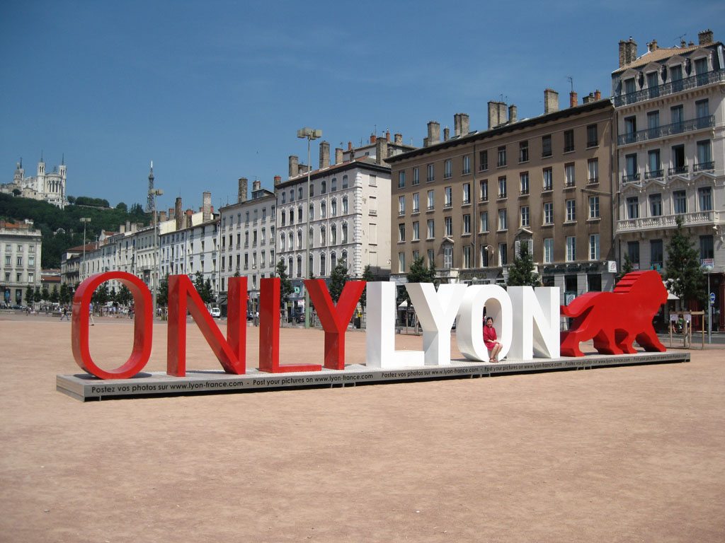 ONLYLYON et la loi Toubon
