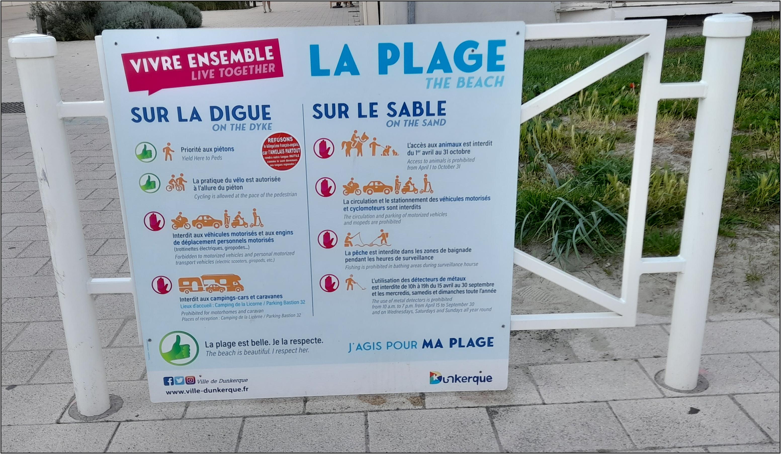 Panneau près de la plage de Malo-les-Bains