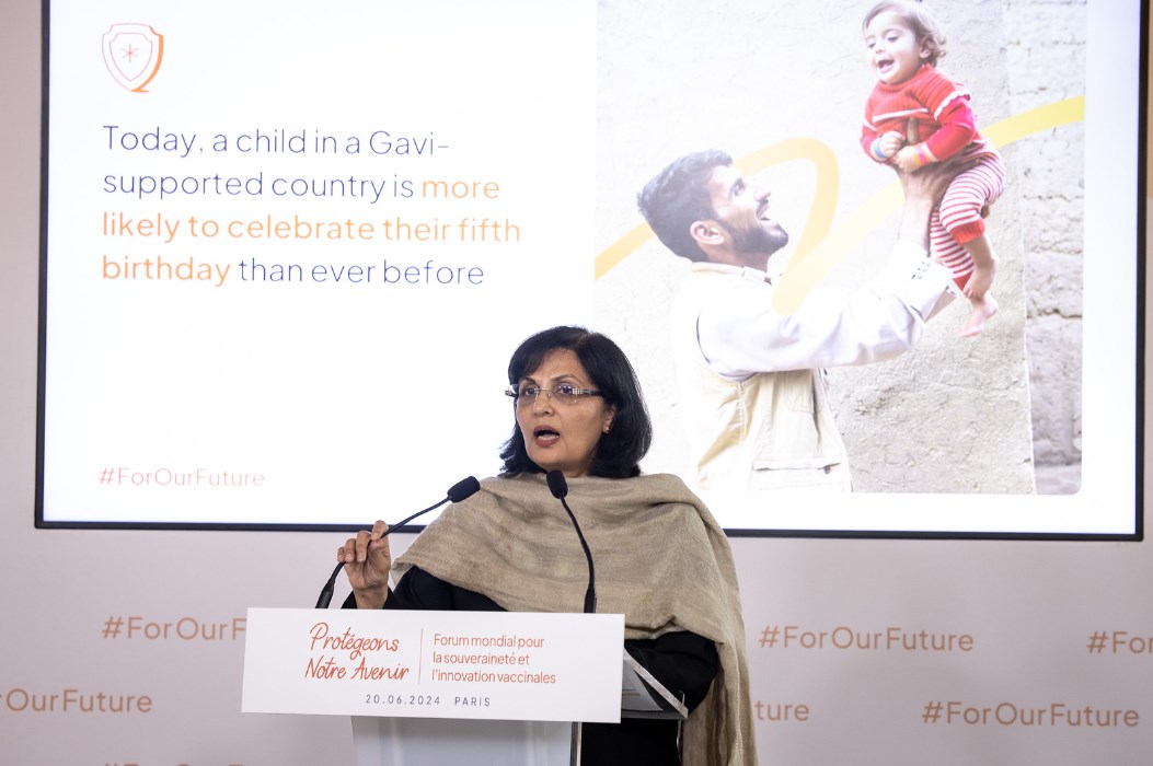 Paris Forum mondial pour la souveraineté et l'innovation vaccinales les vues projetées sont enanglais