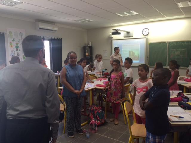 Pouria Amirshahi en visite au lycée francais Theodore Monod en Mauritanie